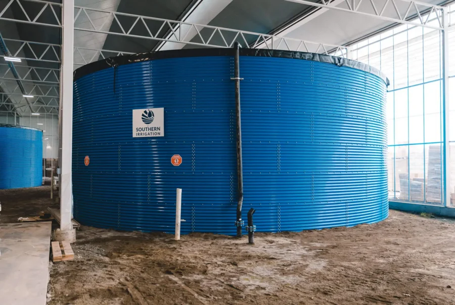 Modular storage tanks for greenhouse solutions
